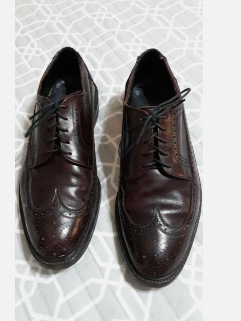MEN'S NEOLITE SOFT GOODYEAR OXFORD WINGTIP BROWN LEATHER DRESS SHOES.SIZE 11.5 B